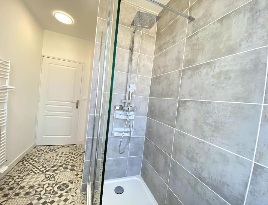 Le Dandy-Proche Centre-Neuf Apartment Chateauroux Bagian luar foto